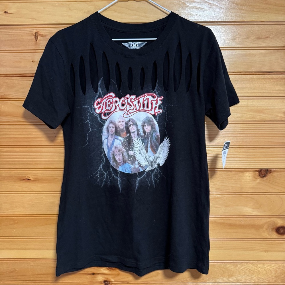 Aerosmith Distressed Graphic Rock Band Tee Womens Shirt Black Size Medium NWT